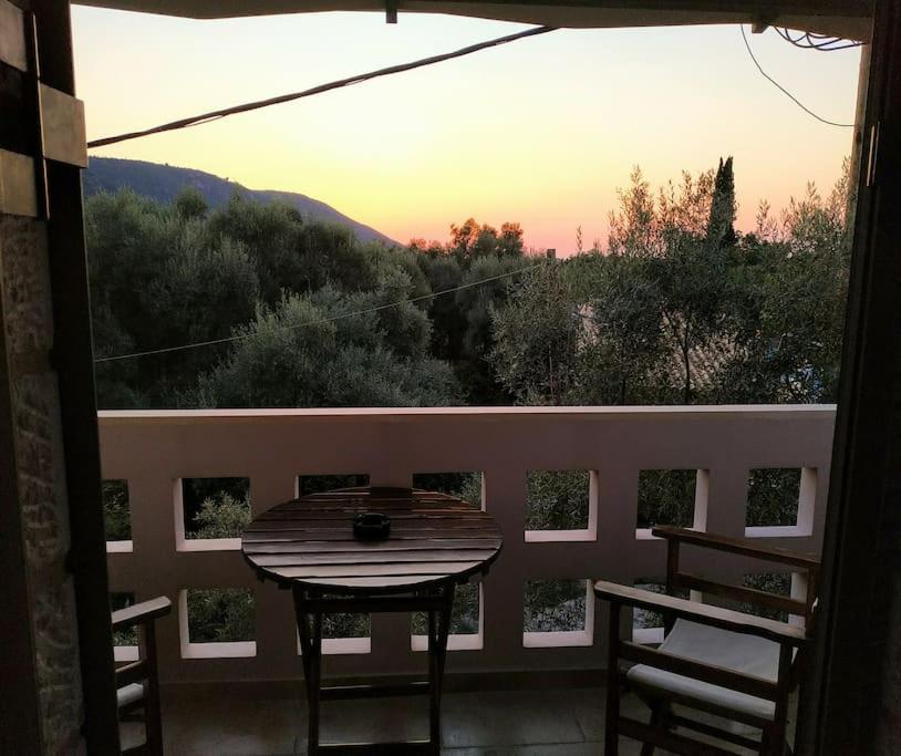 *orizontas*/5' From Town-sea/mountain View Apartment Frinion
