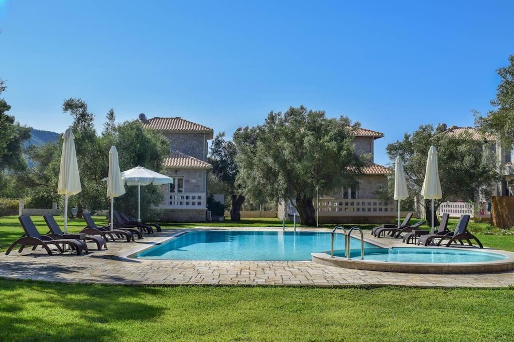 Apartment *orizontas*/5' From Town-sea/mountain View Frinion